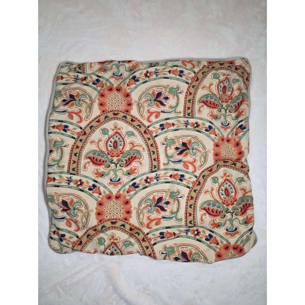 Pottery Barn‎ Harland Print 24" Pillow Cover Floral Medallion EUC Set of 2